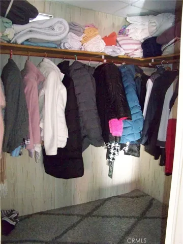 walk-in closet