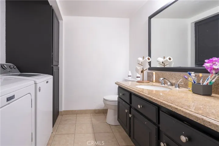 1st floor bathroom