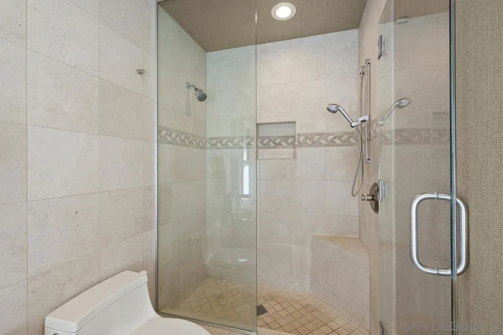 6346 Ridge Manor Avenue, San Diego, California 92120 home-pic-36