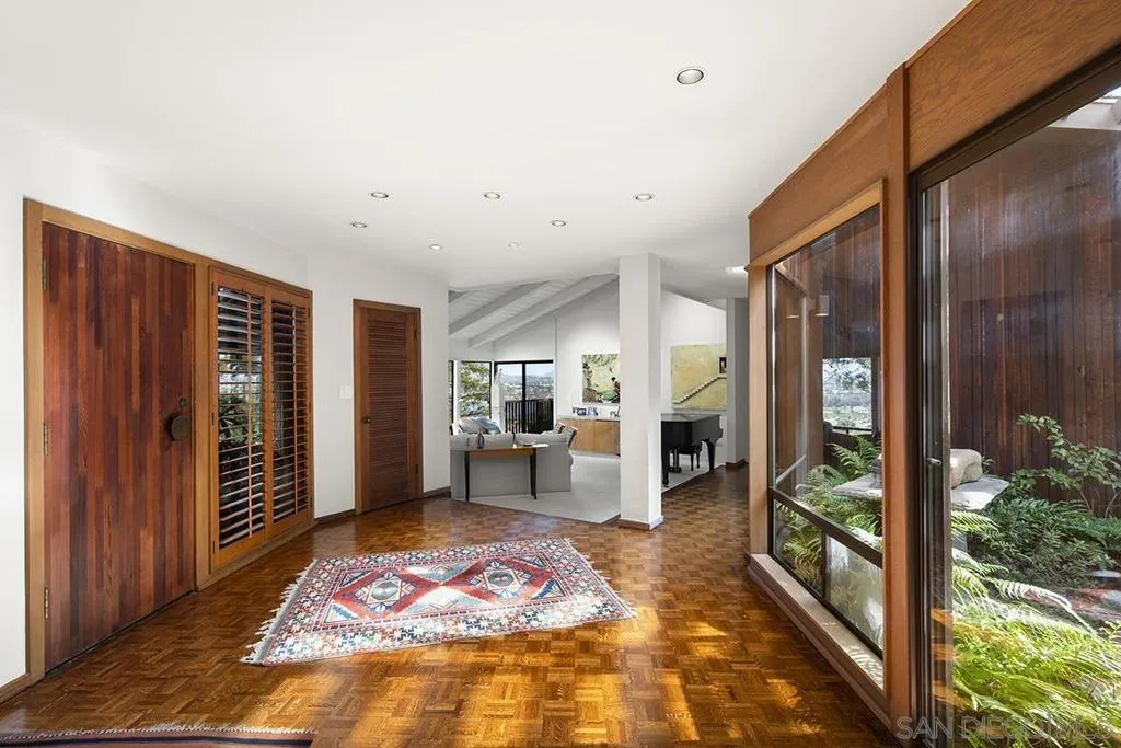 6346 Ridge Manor Avenue, San Diego, California 92120 home-pic-6