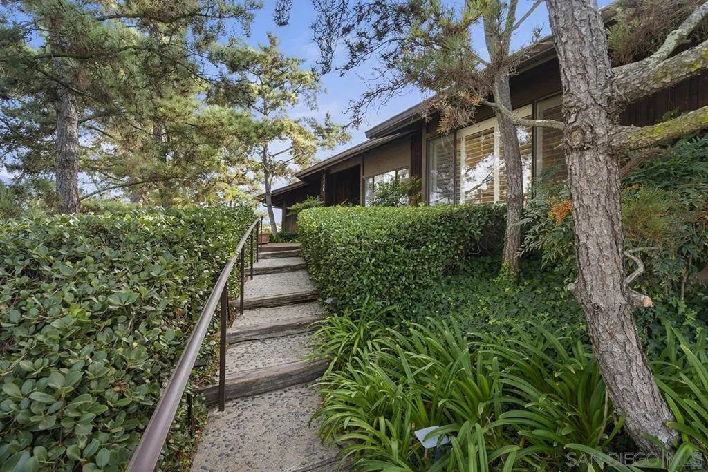 6346 Ridge Manor Avenue, San Diego, California 92120 home-pic-63