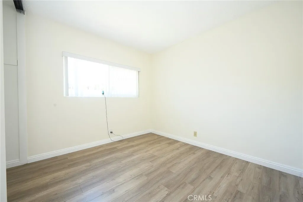 2350 N Beechwood, Rialto, California 92377 home-pic-24