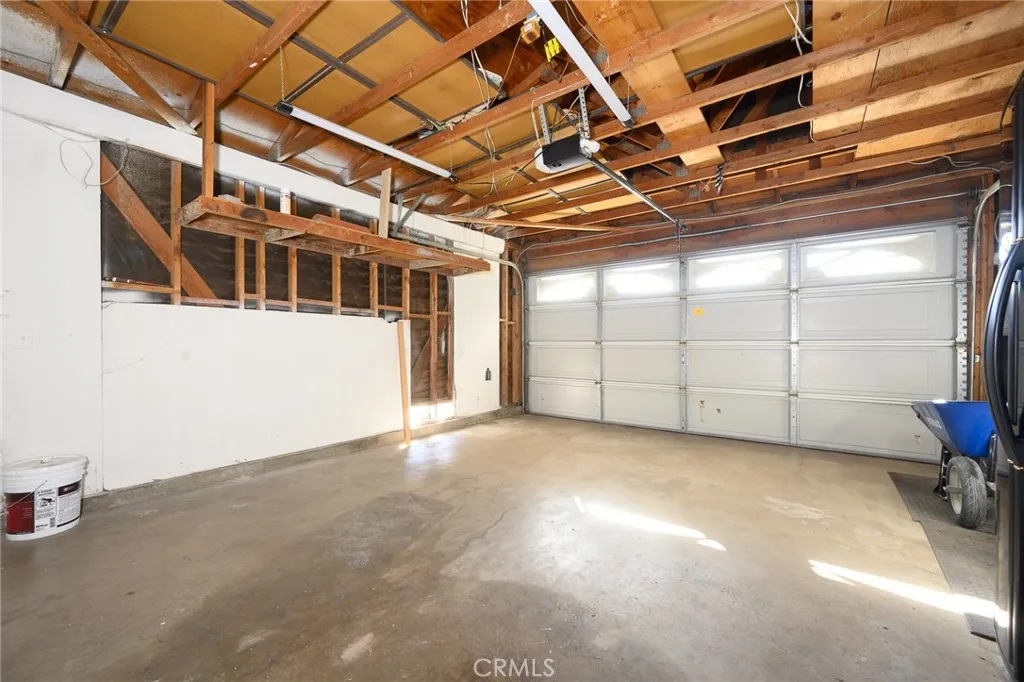 2350 N Beechwood, Rialto, California 92377 home-pic-27