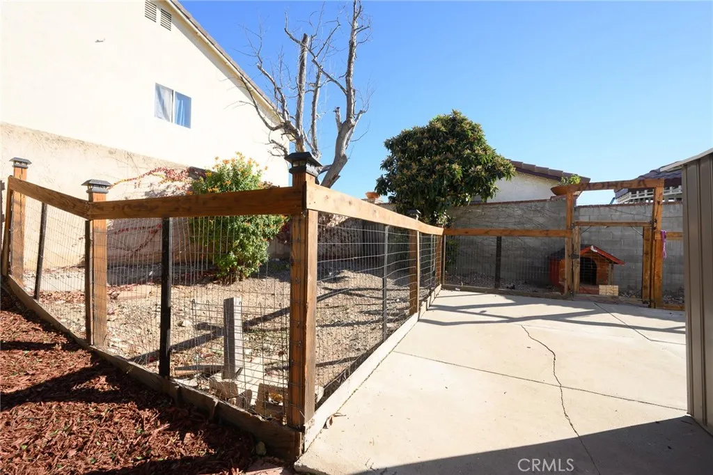 2350 N Beechwood, Rialto, California 92377 home-pic-39