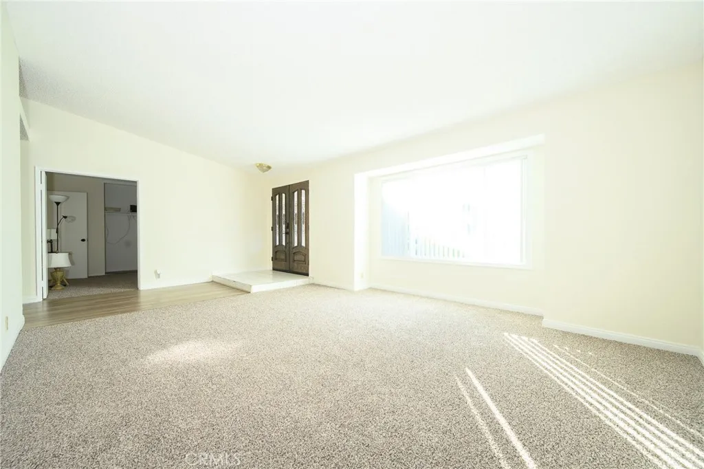 2350 N Beechwood, Rialto, California 92377 home-pic-7