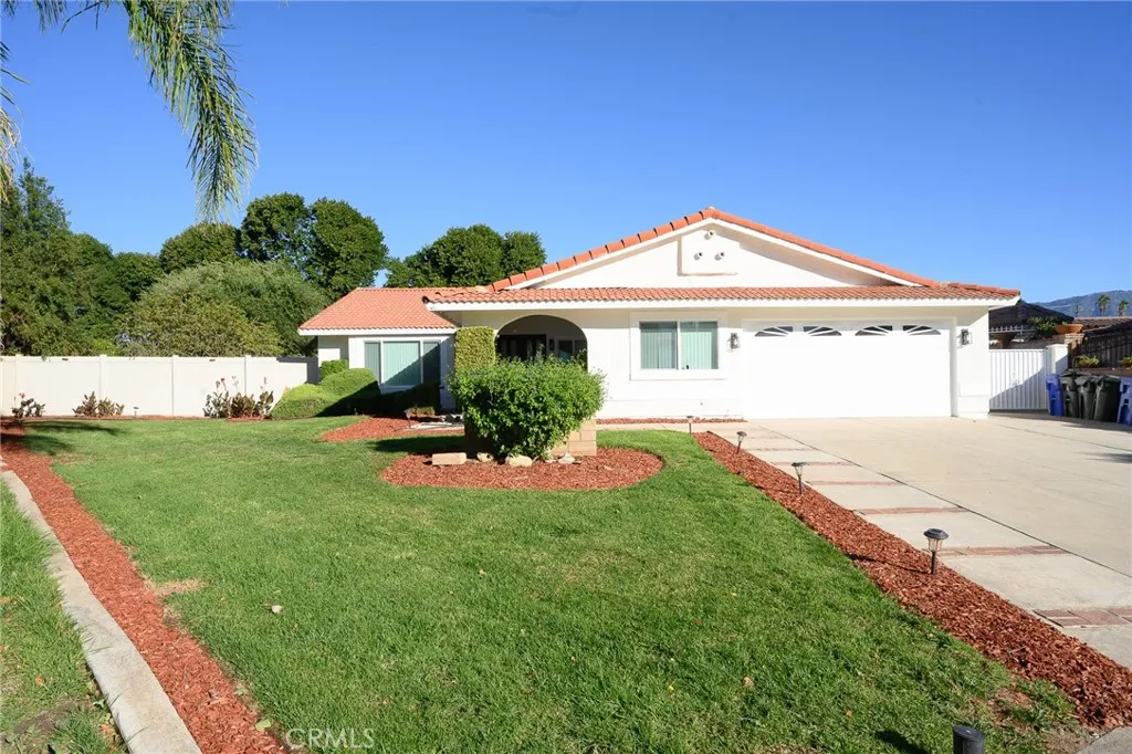 2350 N Beechwood, Rialto, California 92377 home-pic-1