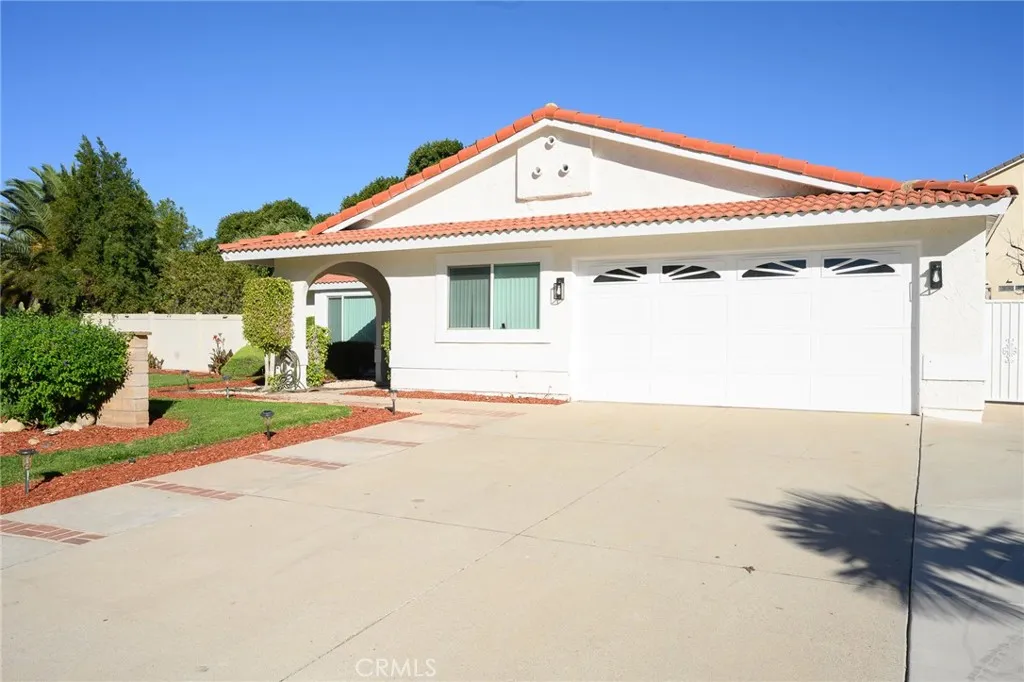 2350 N Beechwood, Rialto, California 92377 home-pic-2