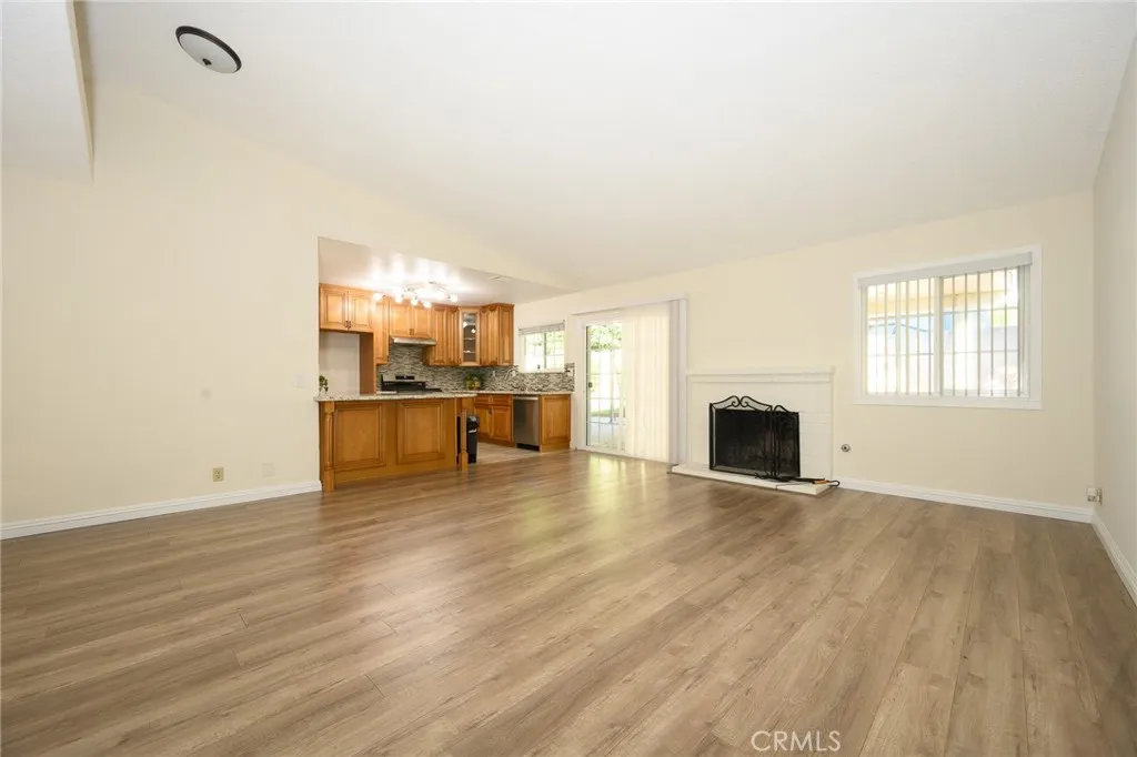 2350 N Beechwood, Rialto, California 92377 home-pic-13