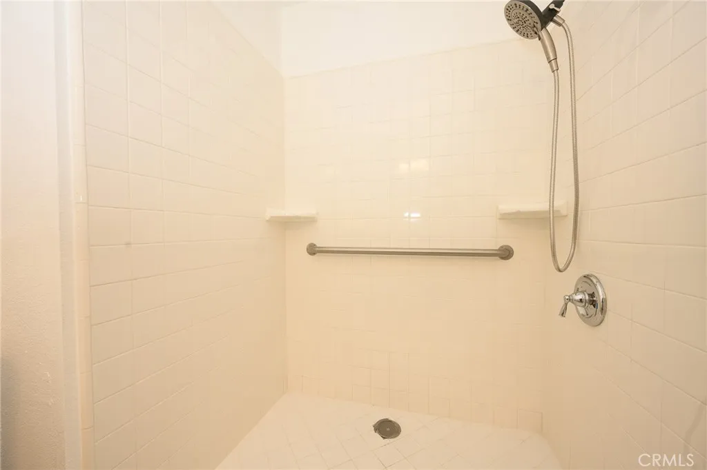 2350 N Beechwood, Rialto, California 92377 home-pic-21