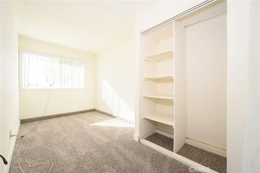 2350 N Beechwood, Rialto, California 92377 home-pic-29