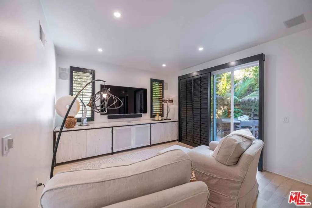 6465 Zuma View Place 161, Malibu, California 90265 home-pic-13
