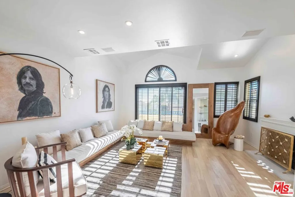 6465 Zuma View Place 161, Malibu, California 90265 home-pic-1
