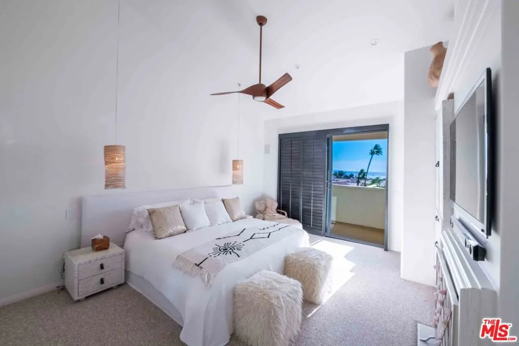 6465 Zuma View Place 161, Malibu, California 90265 home-pic-23