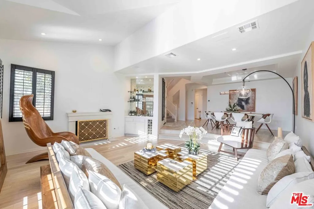 6465 Zuma View Place 161, Malibu, California 90265 home-pic-5