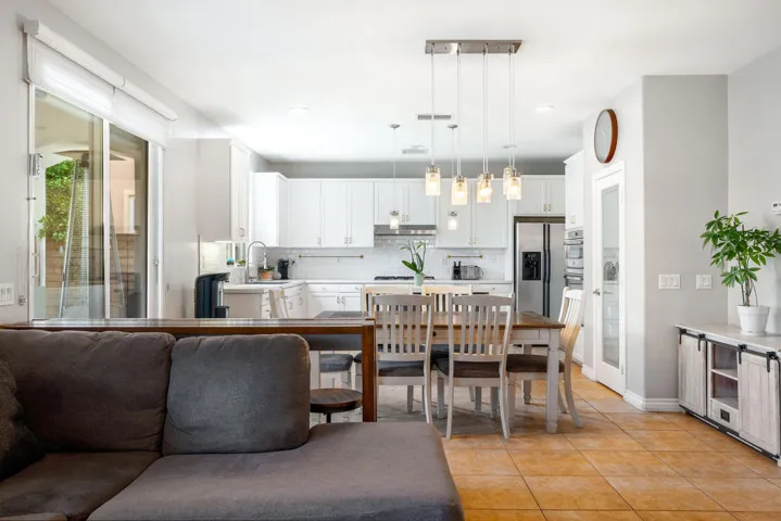 282PaseoVistaCircle-10