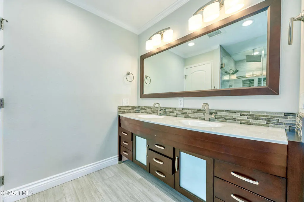 855 Triunfo Canyon Road, Westlake Village, California 91361 home-pic-40
