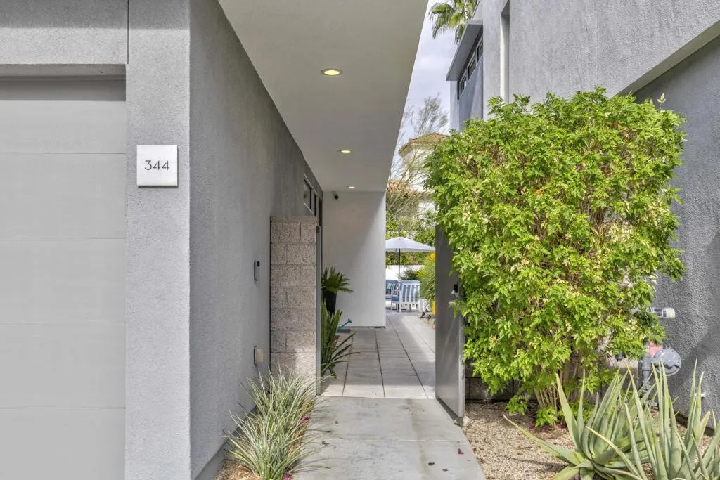 344 Goleta Way, Palm Springs, California 92264 home-pic-3