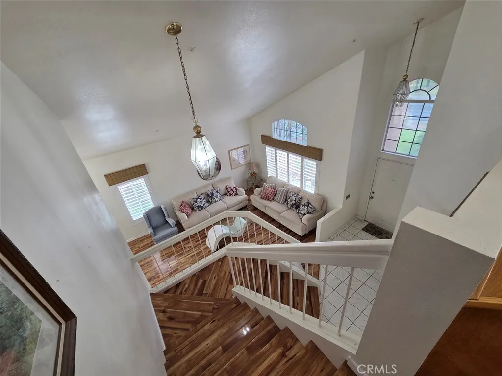 1669 Victoria Street W, Rialto, California 92376 home-pic-14