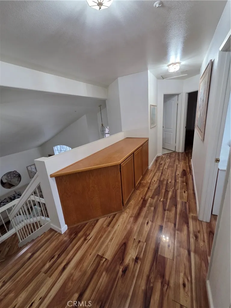 1669 Victoria Street W, Rialto, California 92376 home-pic-10