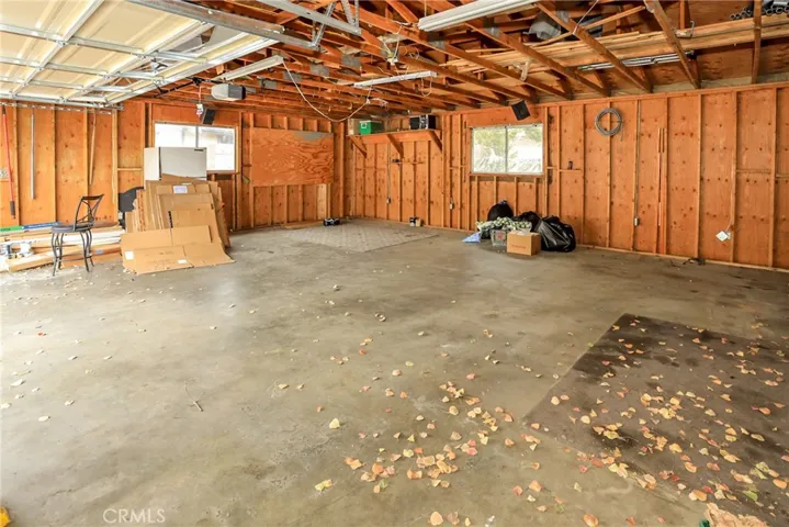 enormous 3- car garage