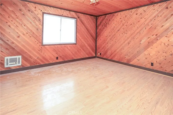 primary bedroom with full bath