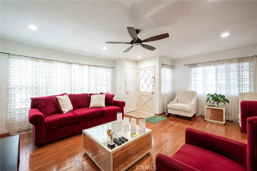 352 E 49th, Long Beach, California 90805 home-pic-4