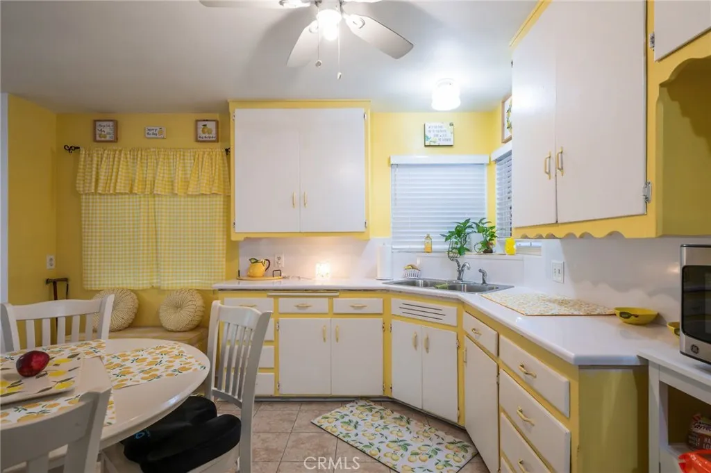 352 E 49th, Long Beach, California 90805 home-pic-8