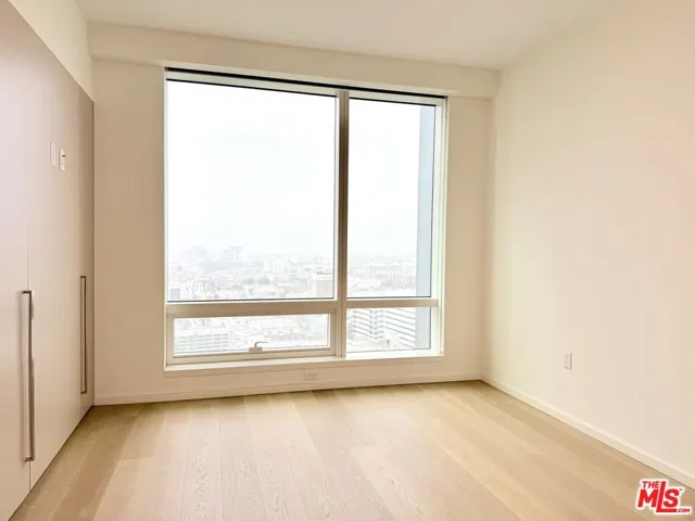 877 Francisco Street 3111, Los Angeles, California 90017