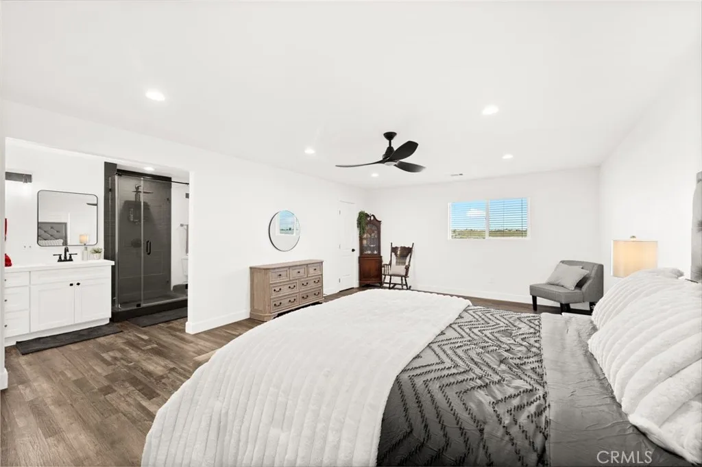 17528 Danbury, Hesperia, California 92345 home-pic-28