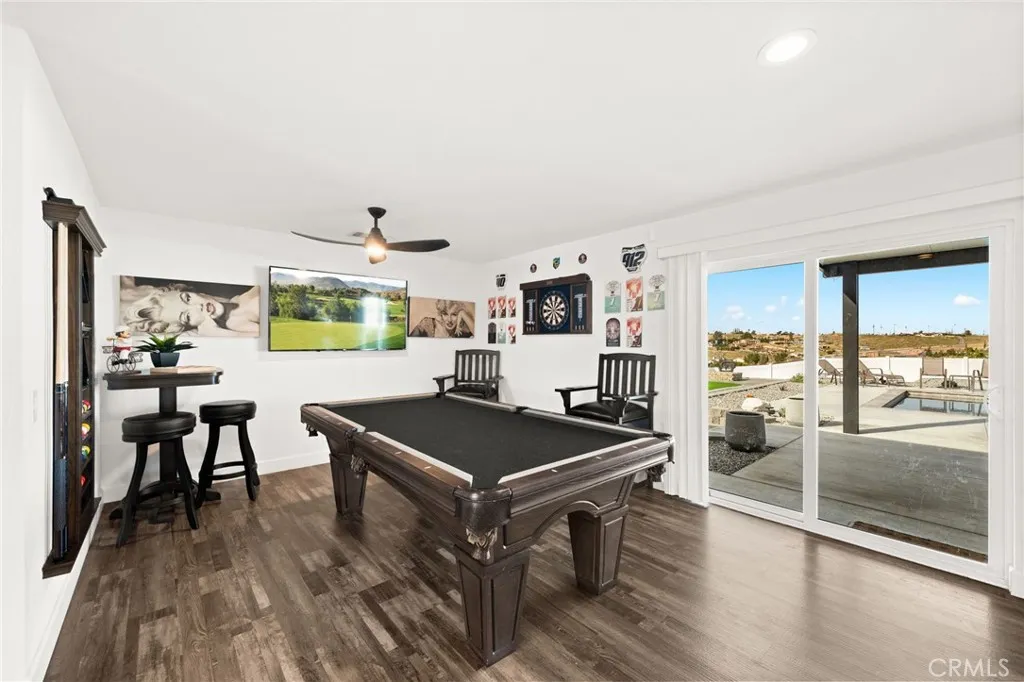 17528 Danbury, Hesperia, California 92345 home-pic-21
