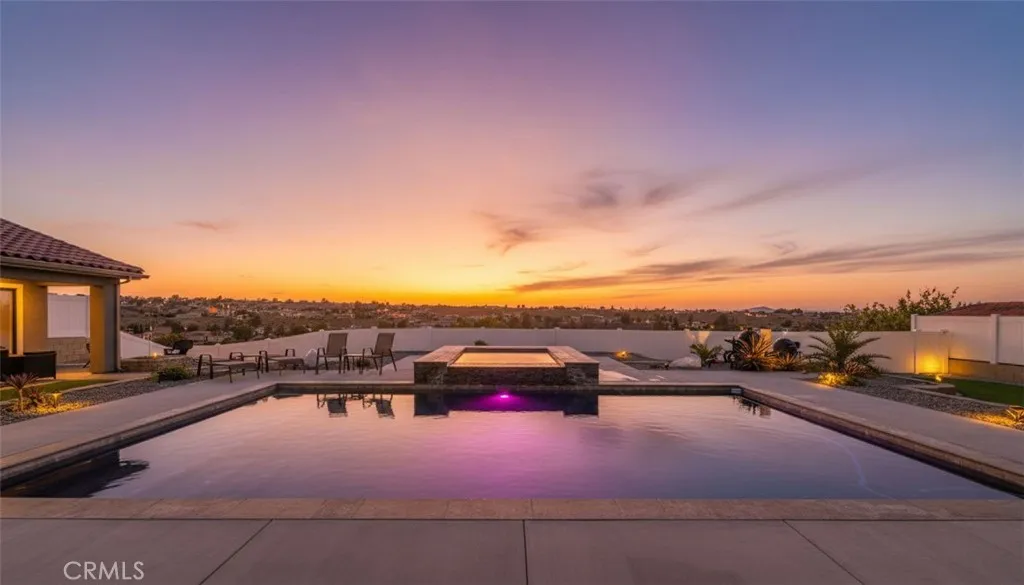 17528 Danbury, Hesperia, California 92345 home-pic-1