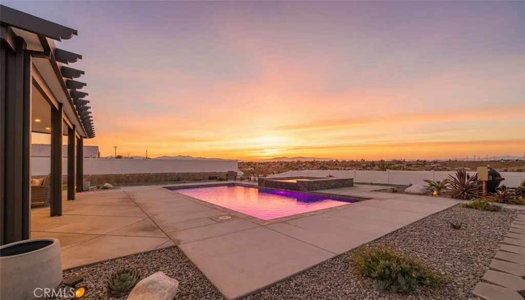 17528 Danbury, Hesperia, California 92345 home-pic-67