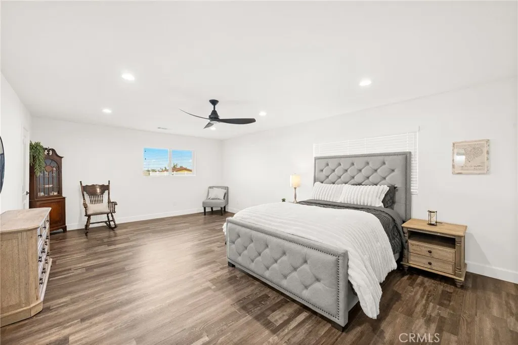 17528 Danbury, Hesperia, California 92345 home-pic-27
