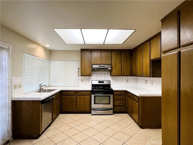 2123 Elberglen Drive, Hacienda Heights, California 91745