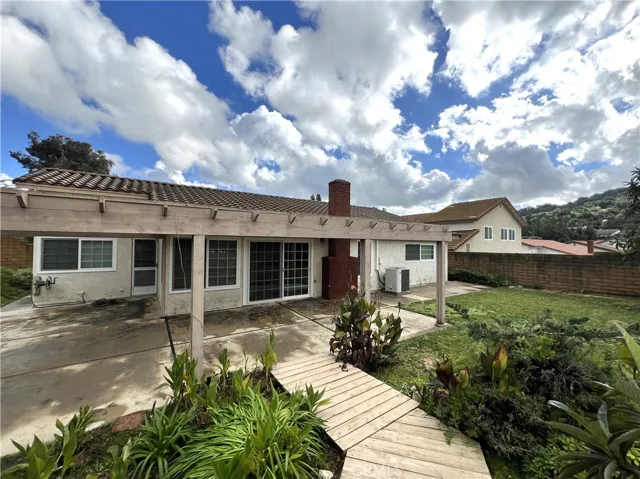 2123 Elberglen Drive, Hacienda Heights, California 91745