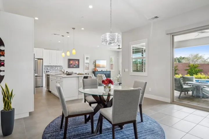 14-web-or-mls-Havasu Falls Dr-0105-014