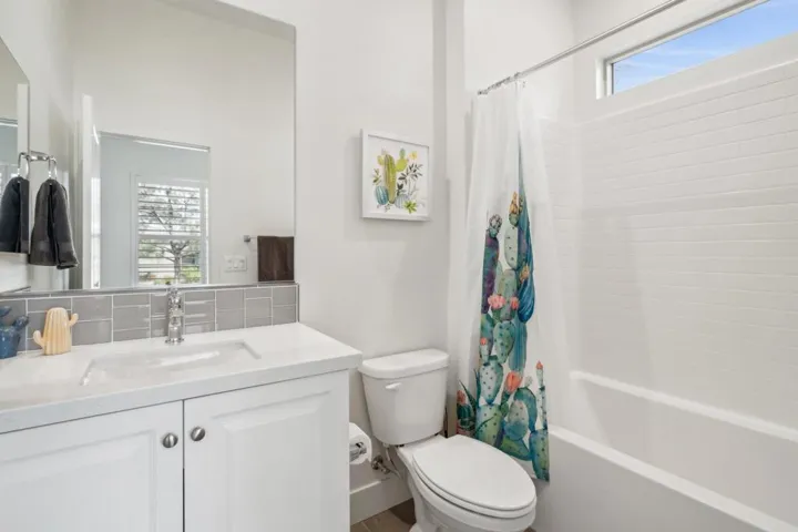 32-web-or-mls-Havasu Falls Dr-0105-032