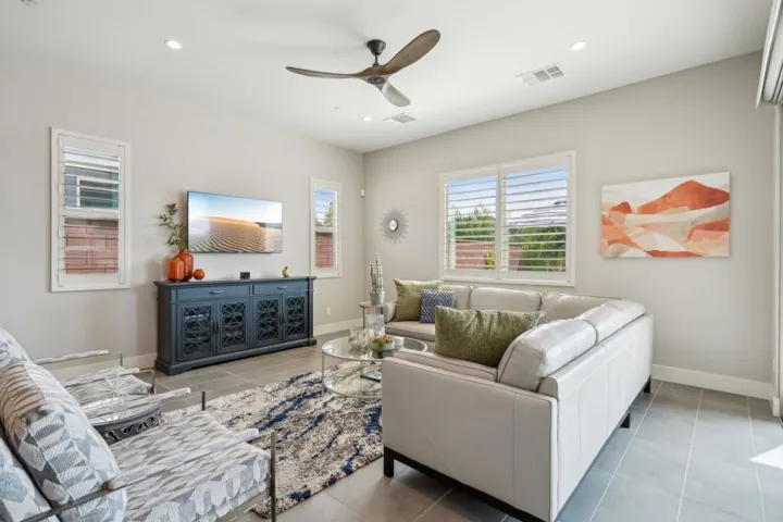 10-web-or-mls-Havasu Falls Dr-0105-010