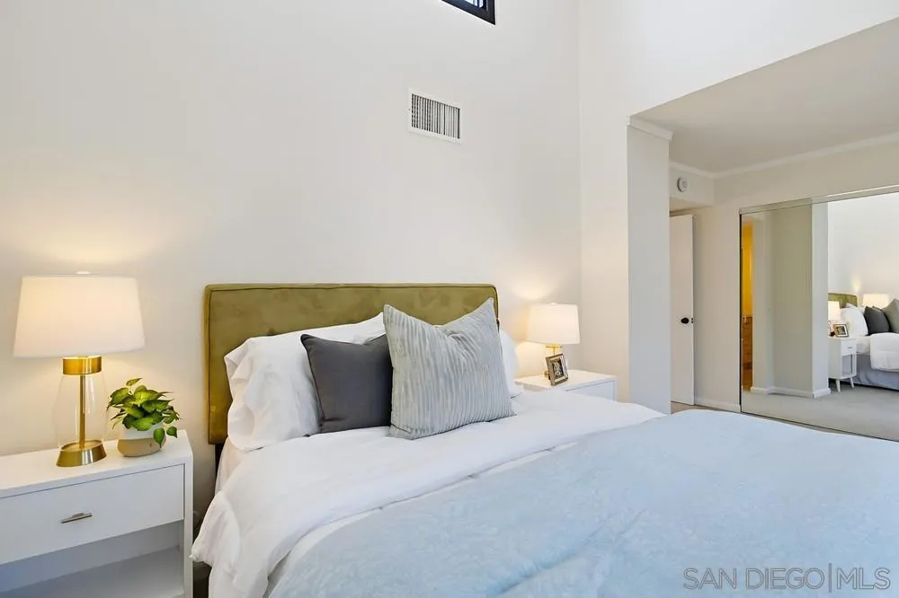2234 Caminito Pajarito 120, San Diego, California 92107 home-pic-26