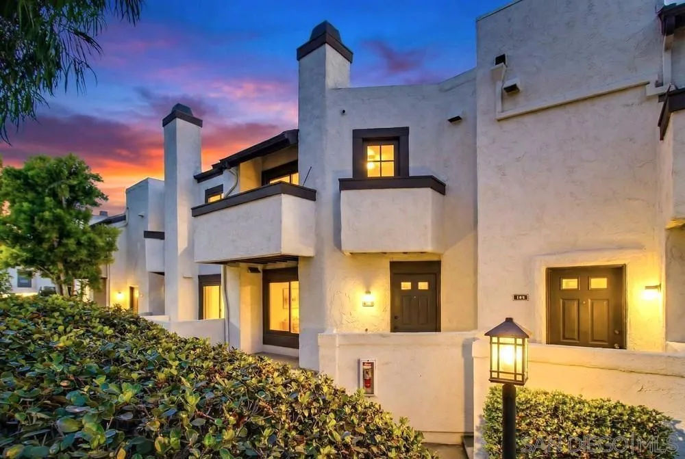 2234 Caminito Pajarito 120, San Diego, California 92107 home-pic-1
