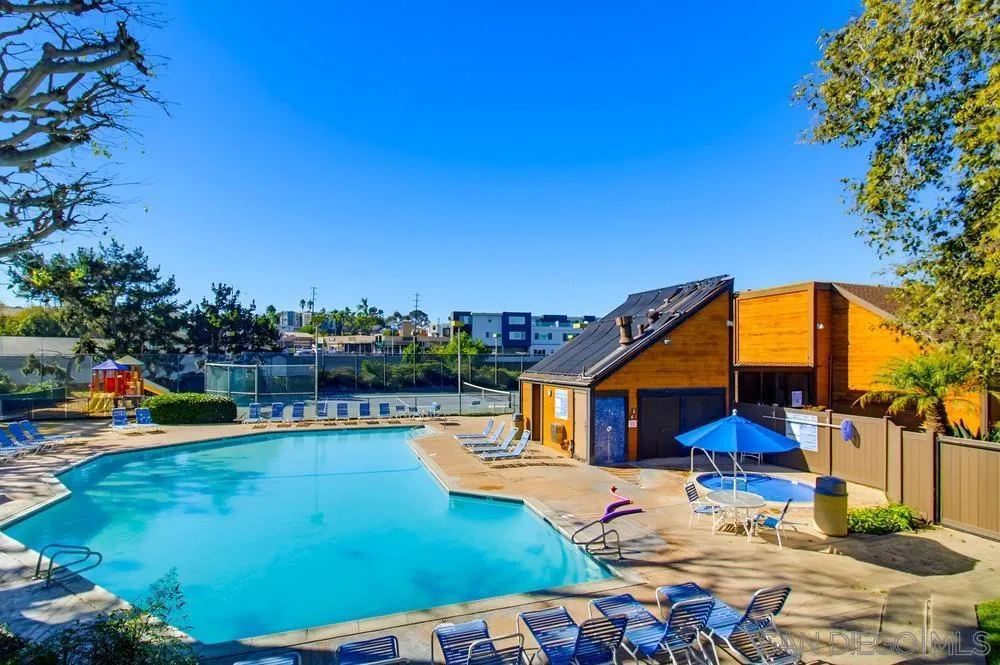 2234 Caminito Pajarito 120, San Diego, California 92107 home-pic-45