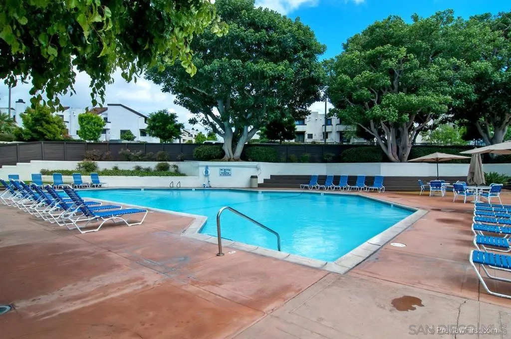 2234 Caminito Pajarito 120, San Diego, California 92107 home-pic-49