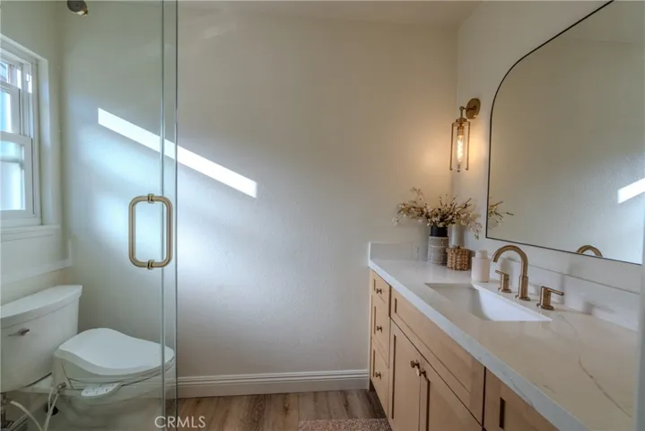 Main Bathroiom