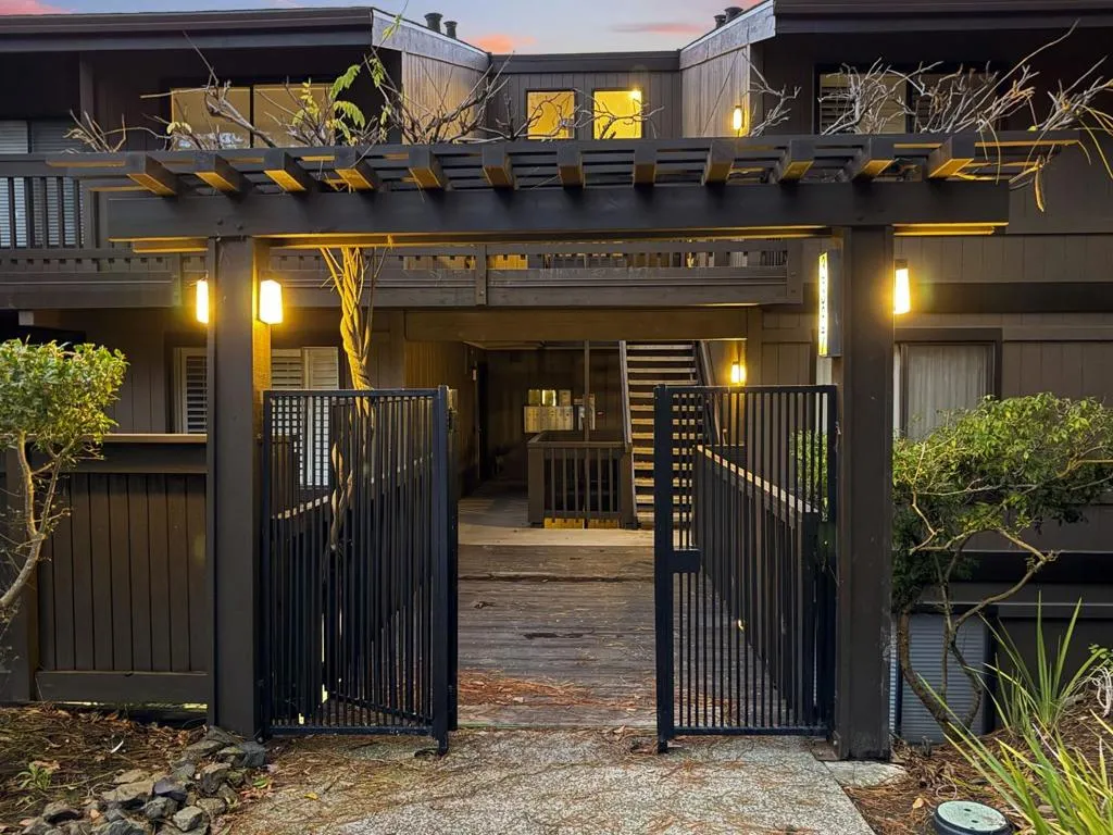 3387 Brittan Avenue 2, San Carlos, California 94070 home-pic-4