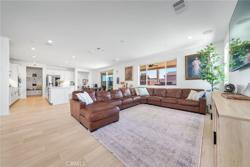 12829 Stags Leap, Riverside, California 92503 home-pic-10