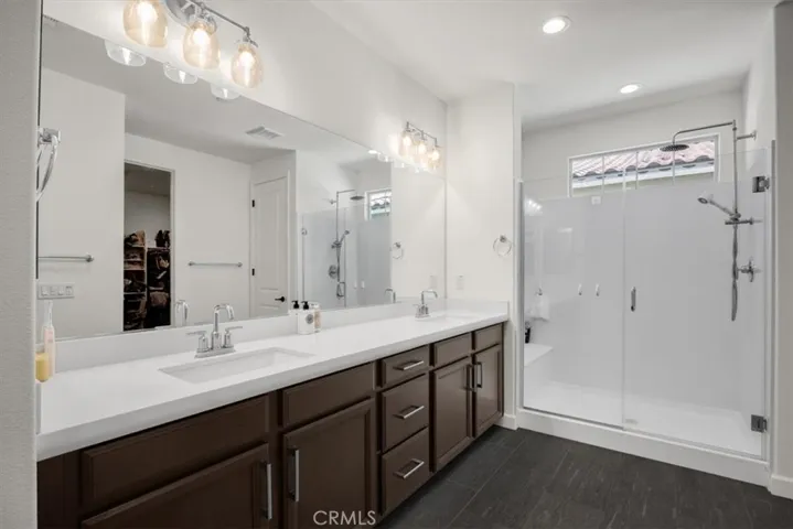 Master Bathroom - Jack and Jill