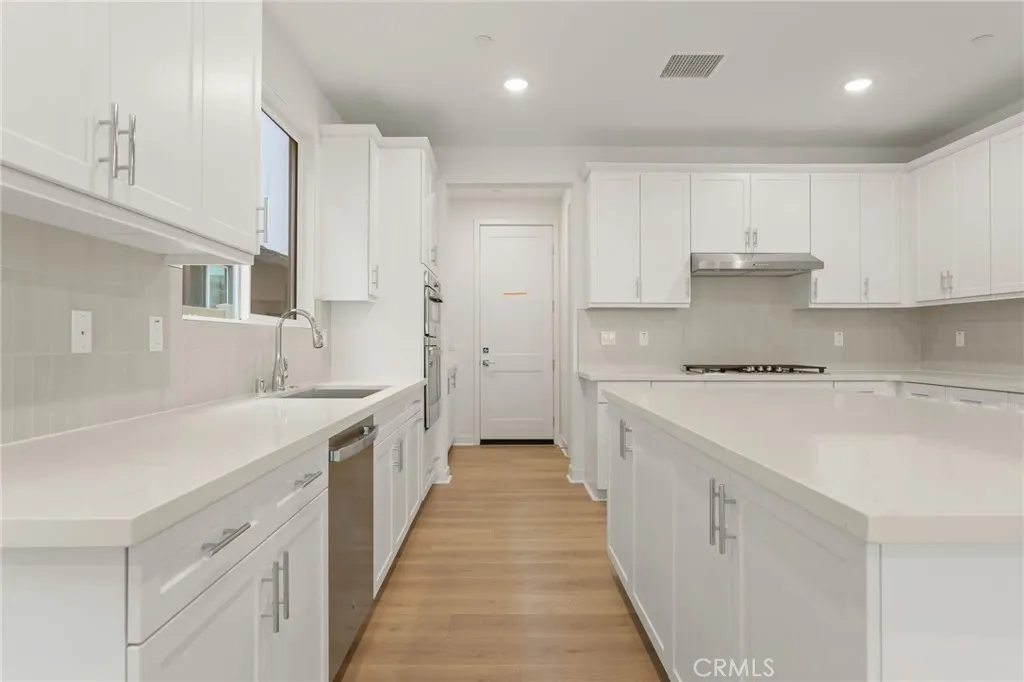 16671 Terra Seca Avenue, Chino, California 91708 home-pic-7