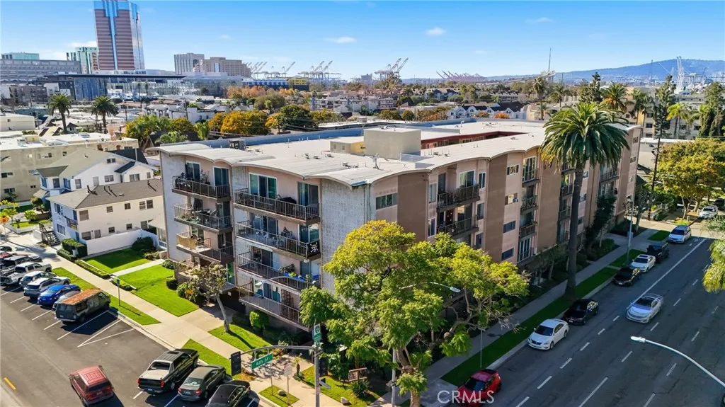 545 Chestnut 116, Long Beach, California 90802 home-pic-3