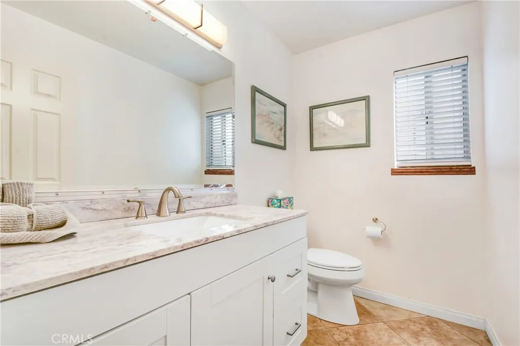 13745 San Gabriel Court, Fontana, California 92336 home-pic-11