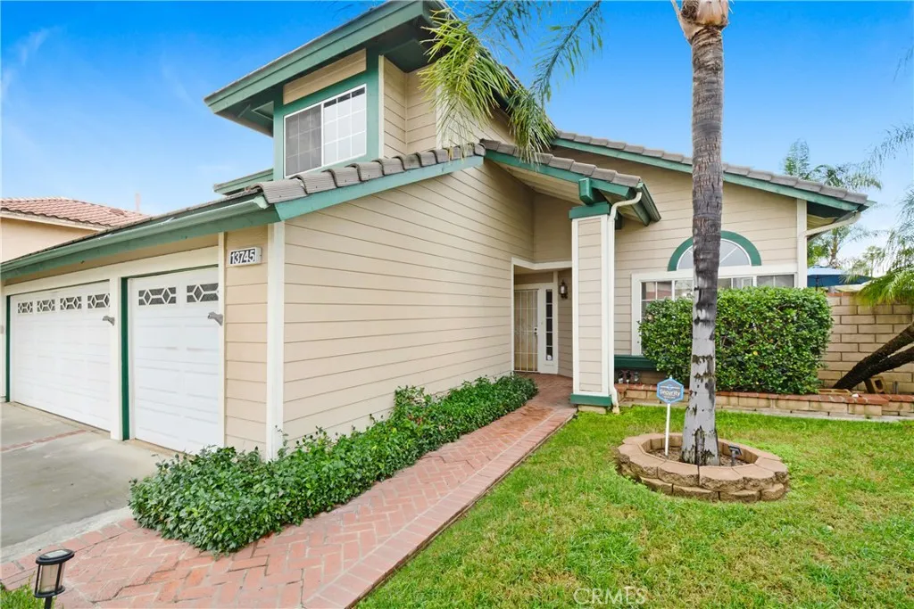 13745 San Gabriel Court, Fontana, California 92336 home-pic-2